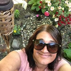 Meet your Posher, Deanna